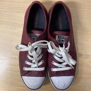 Converse Chuck Taylor All Star‎ Dainty Ox Burgundy Leather Low Women's Size 8